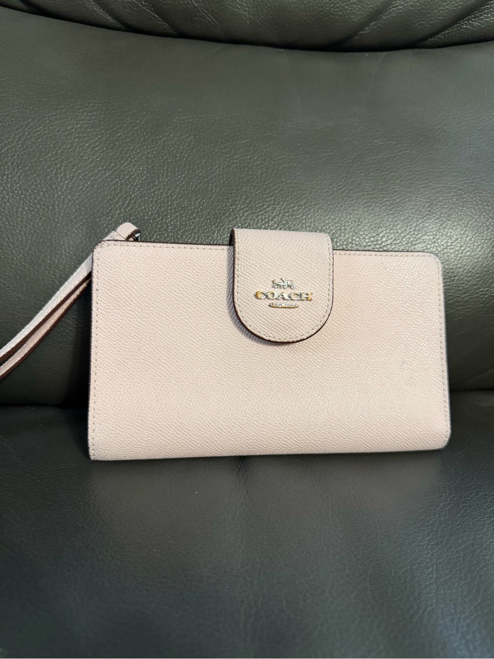 Coach Pale Pink Leather Medium Corner Zip Wristlet Wallet